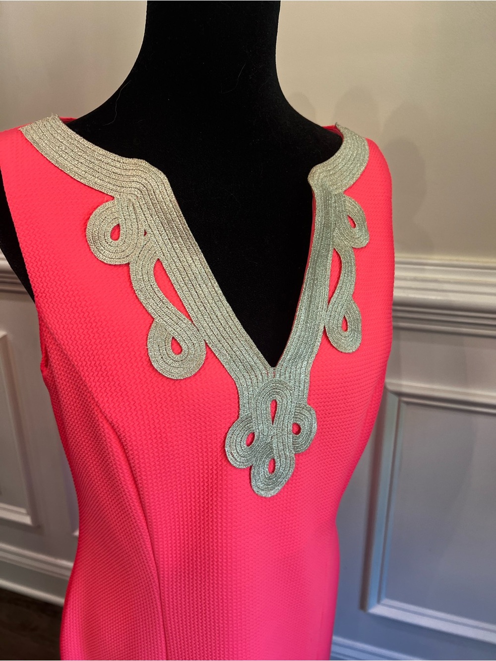 Vince Camuto Hot Pink V-Neck Embellished Shift Dress - Picture 3 of 5